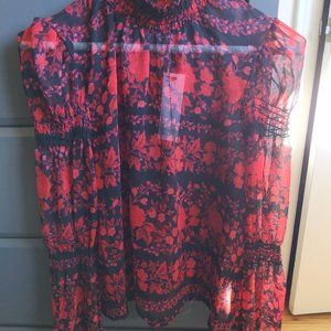 *NEW* BB DAKOTA true romance top